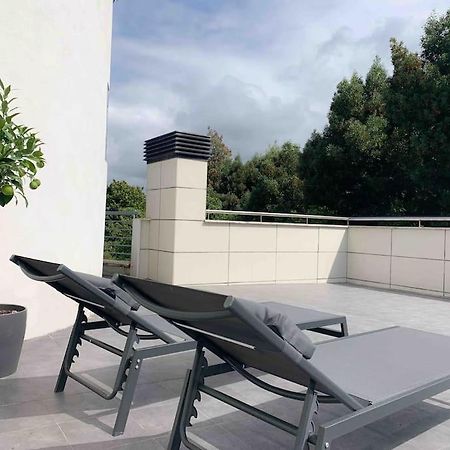 شقة Atico Con Esplendida Terraza كوميلاس المظهر الخارجي الصورة