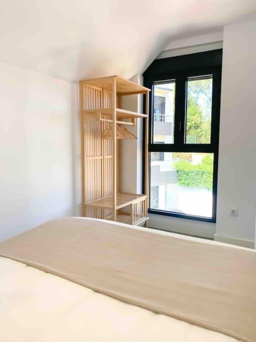 شقة Atico Con Esplendida Terraza كوميلاس المظهر الخارجي الصورة