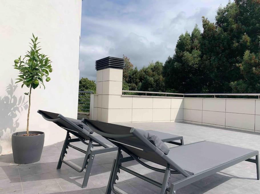 شقة Atico Con Esplendida Terraza كوميلاس المظهر الخارجي الصورة